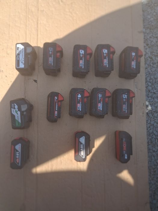 Baterii  makita  milwaukee bosch hitachi kikoki .