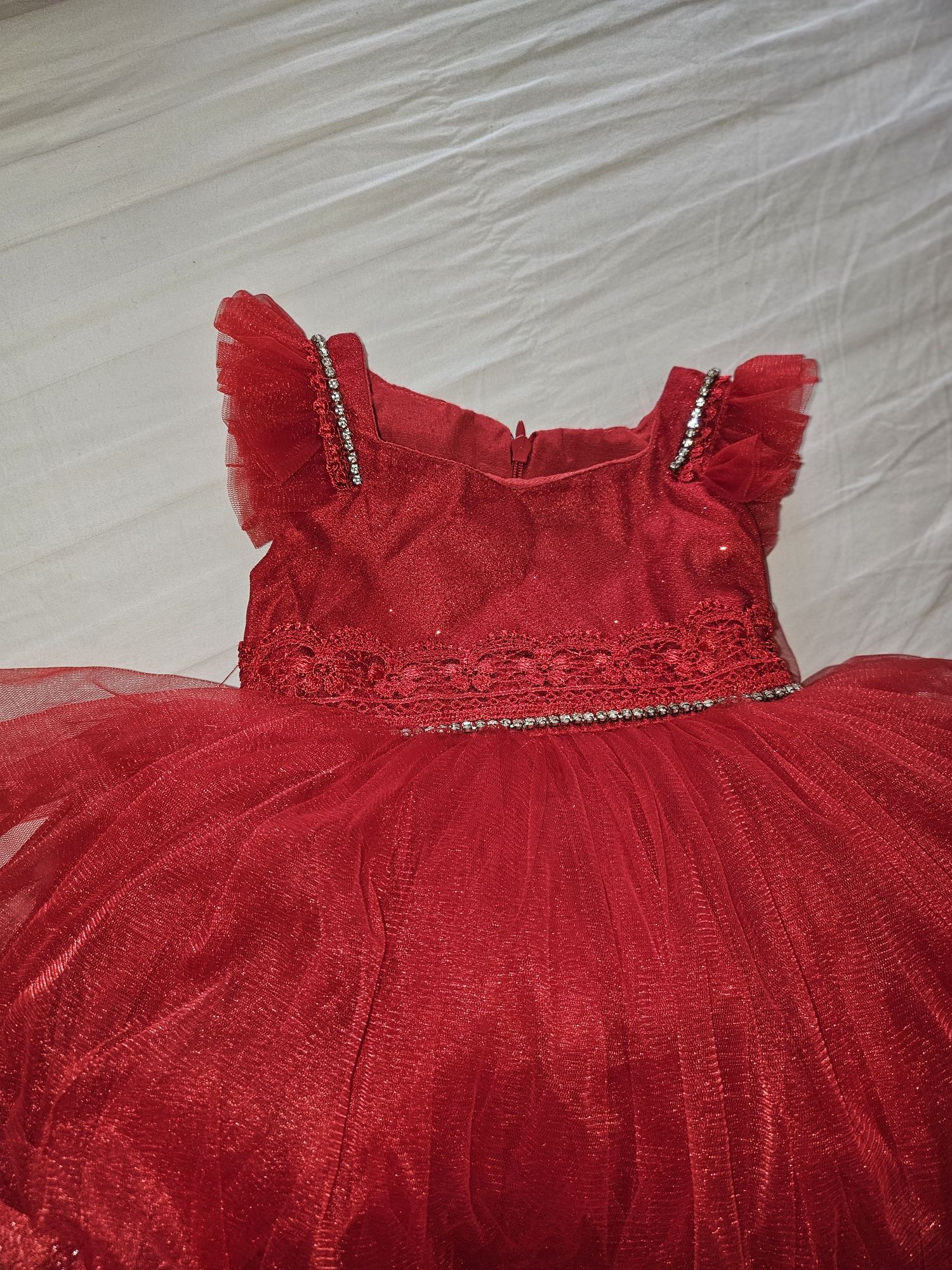 Rochie roșie, fetiță 10-12 luni.