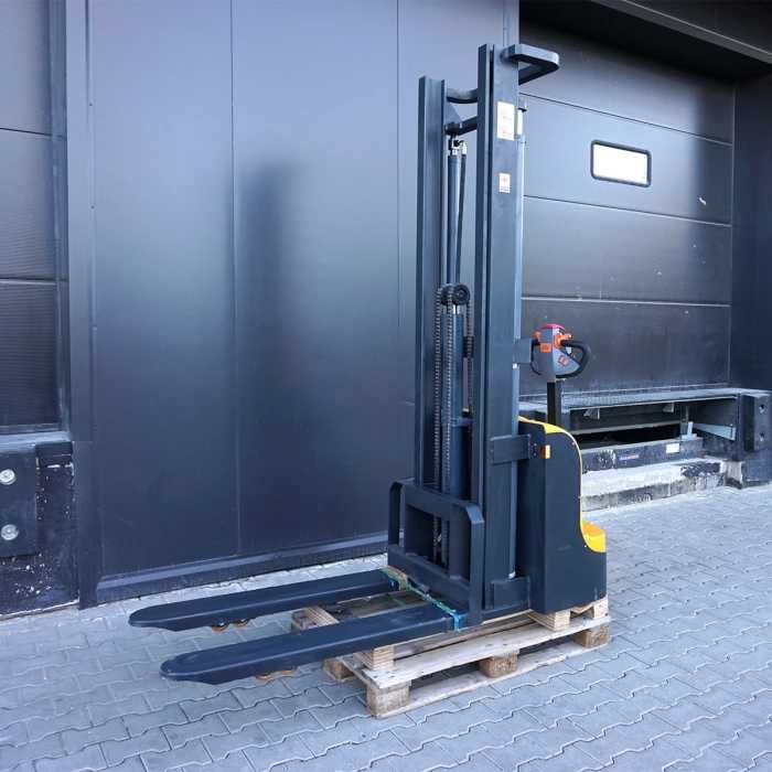 Електрически стакер CIMEX ES35.1500FL до 3.5 м.