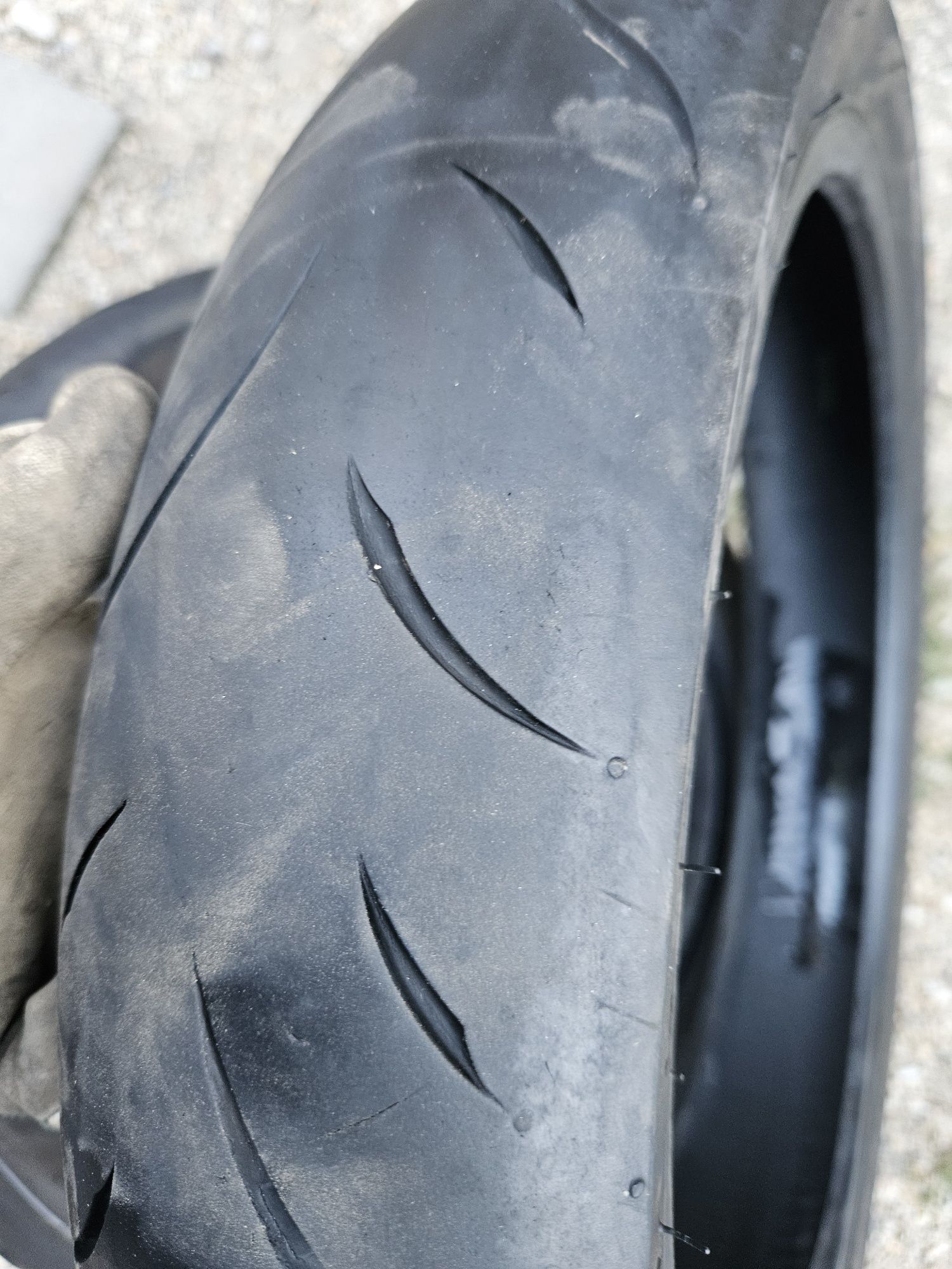 Set cauciucuri moto 110/70/R17 & 140/60/R17 Michelin Road 4