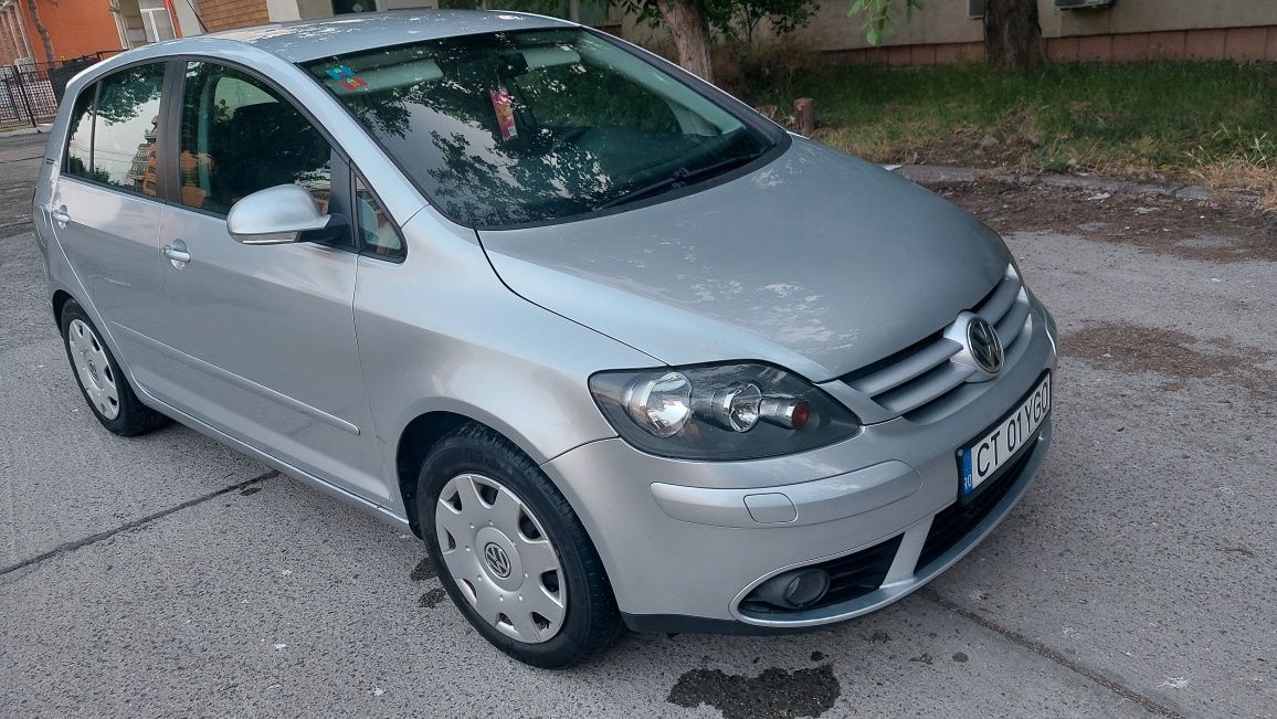 Propietar Vând Golf 5 Plus