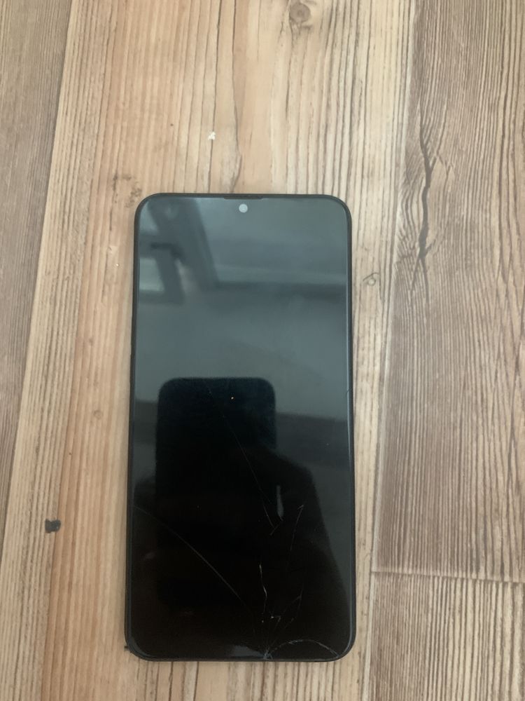 продаю Samsung A10s