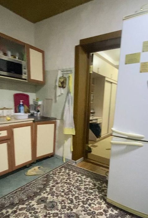 ЧАРХ НОВЗА  4/1/4 удвоенный зал сотилади.  92 квм