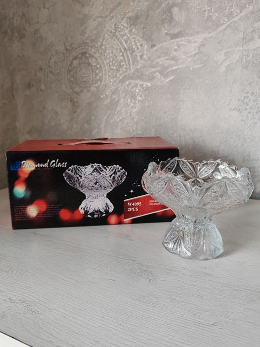 Стеклянные вазочки