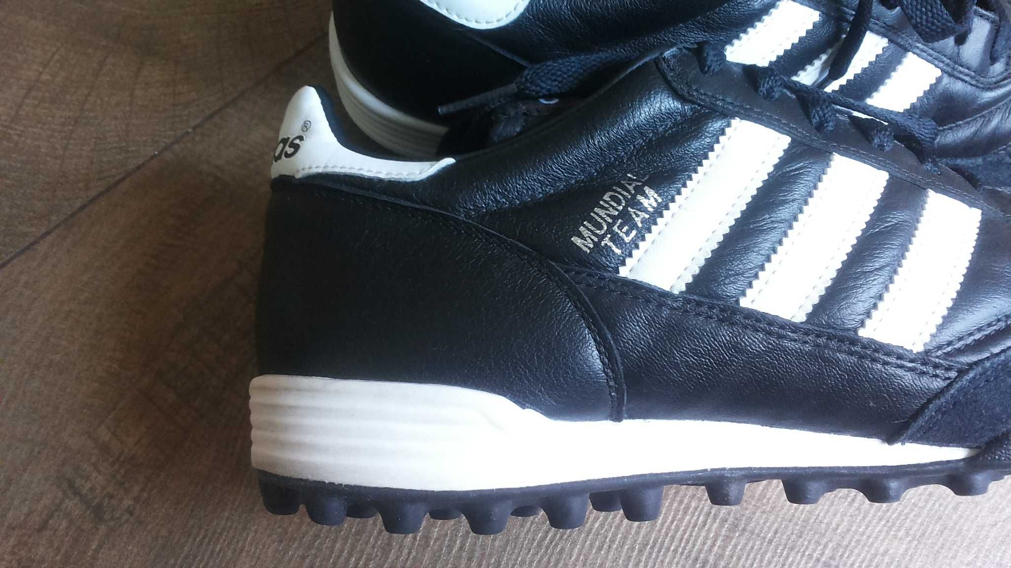 Adidas MUNDIAL TEAM Football Размер EUR 43 1/3 /UK 9 стоножки 348-14-S