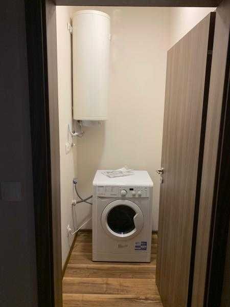 Стилен, двустаен апартамент в Зорница!