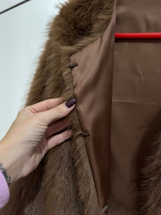 Късо кафяво кожухче