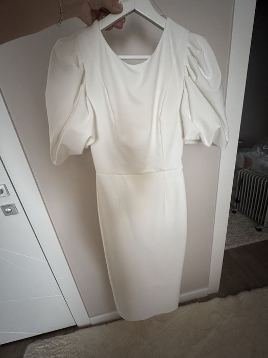 Женское платье белое