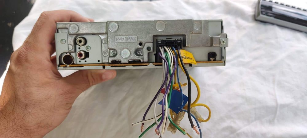 Продавам аудио касетофон pioneer