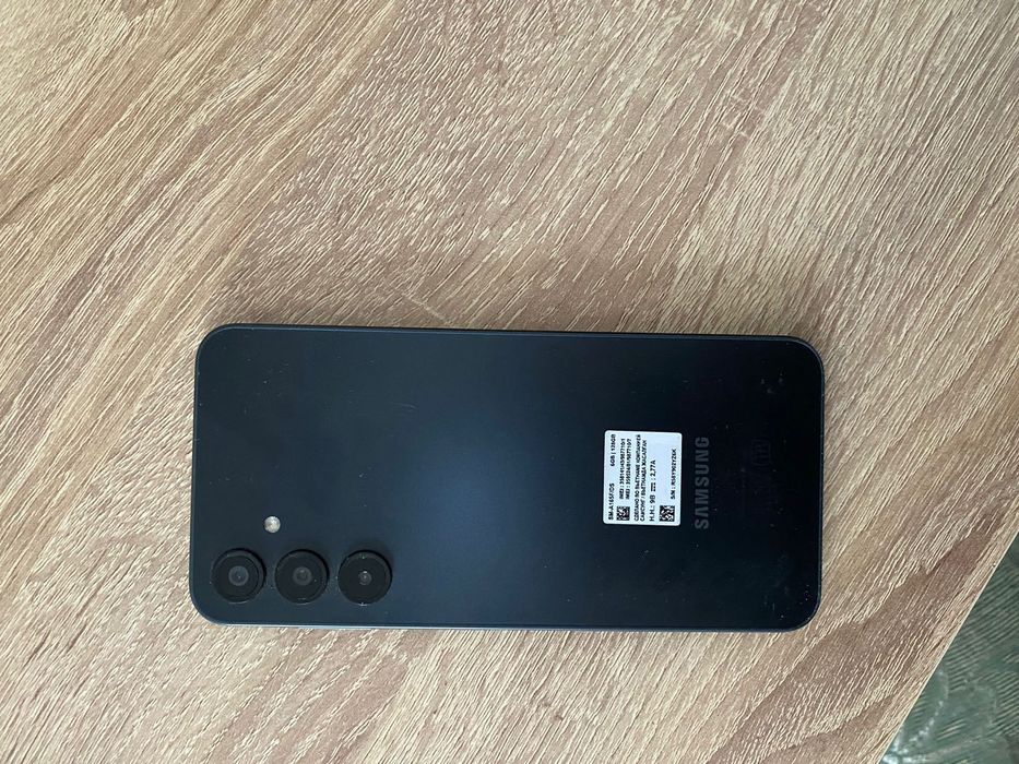 Самсунг А16   128 гб