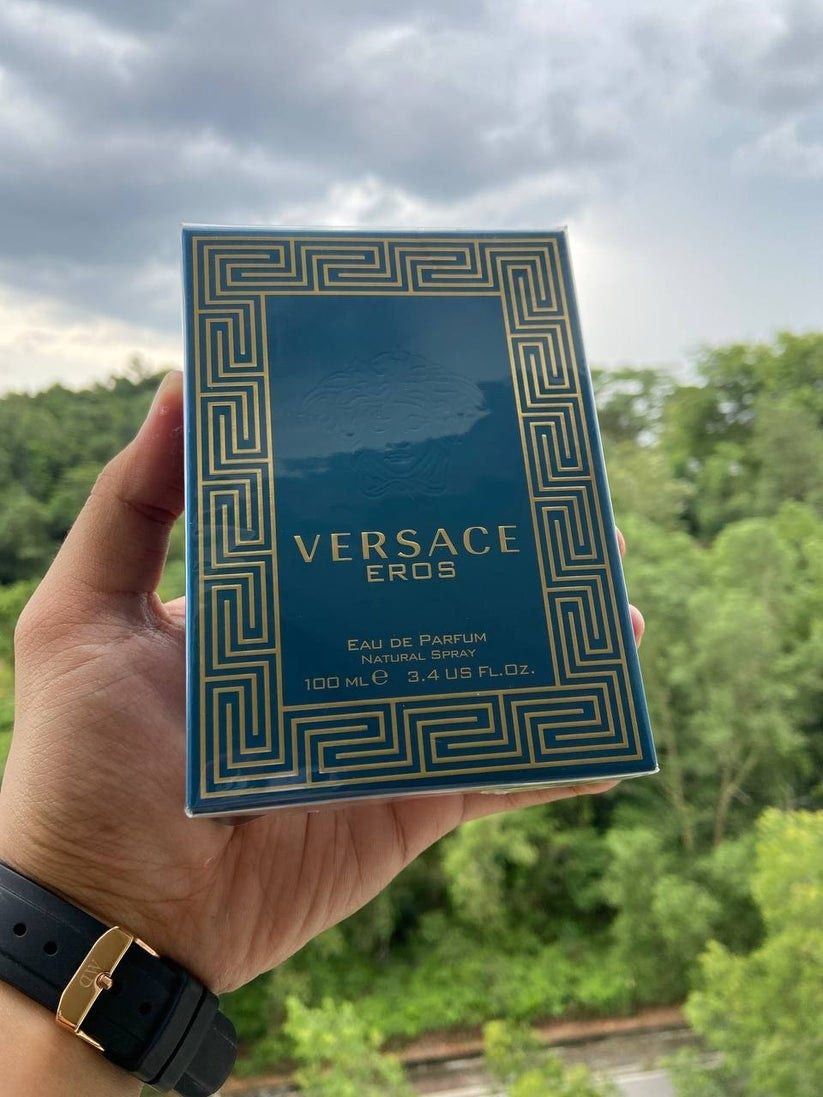 VERSACE  EROS for man   100 ml
EROS 
For Man  
100 ml

EROS VERSACE