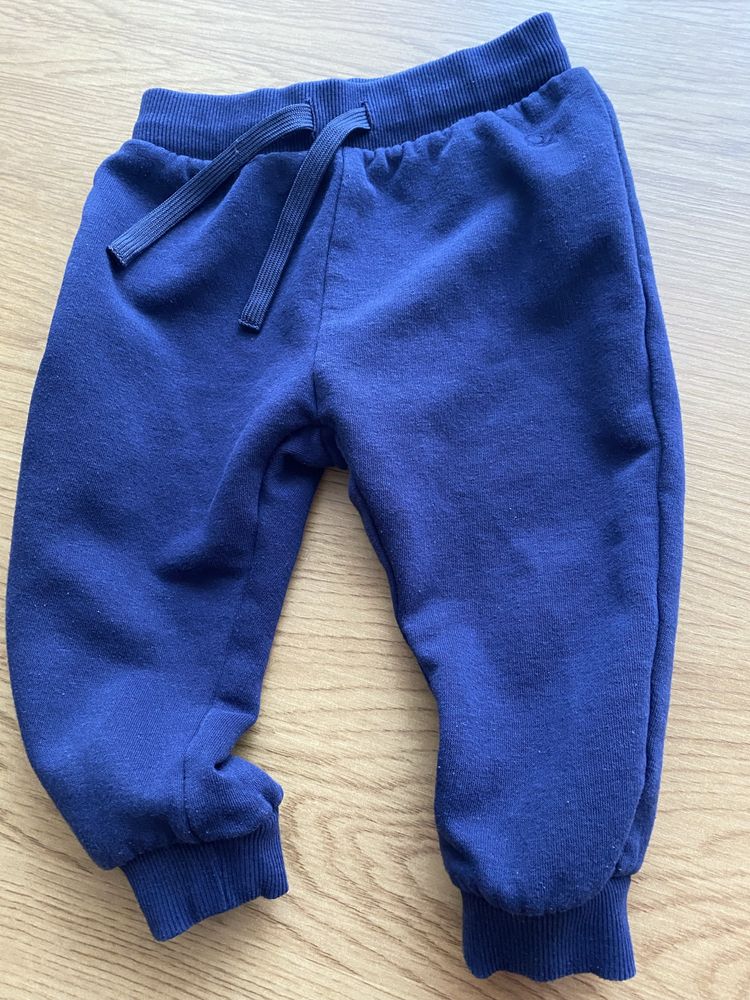 Бебешко яке и екип benetton