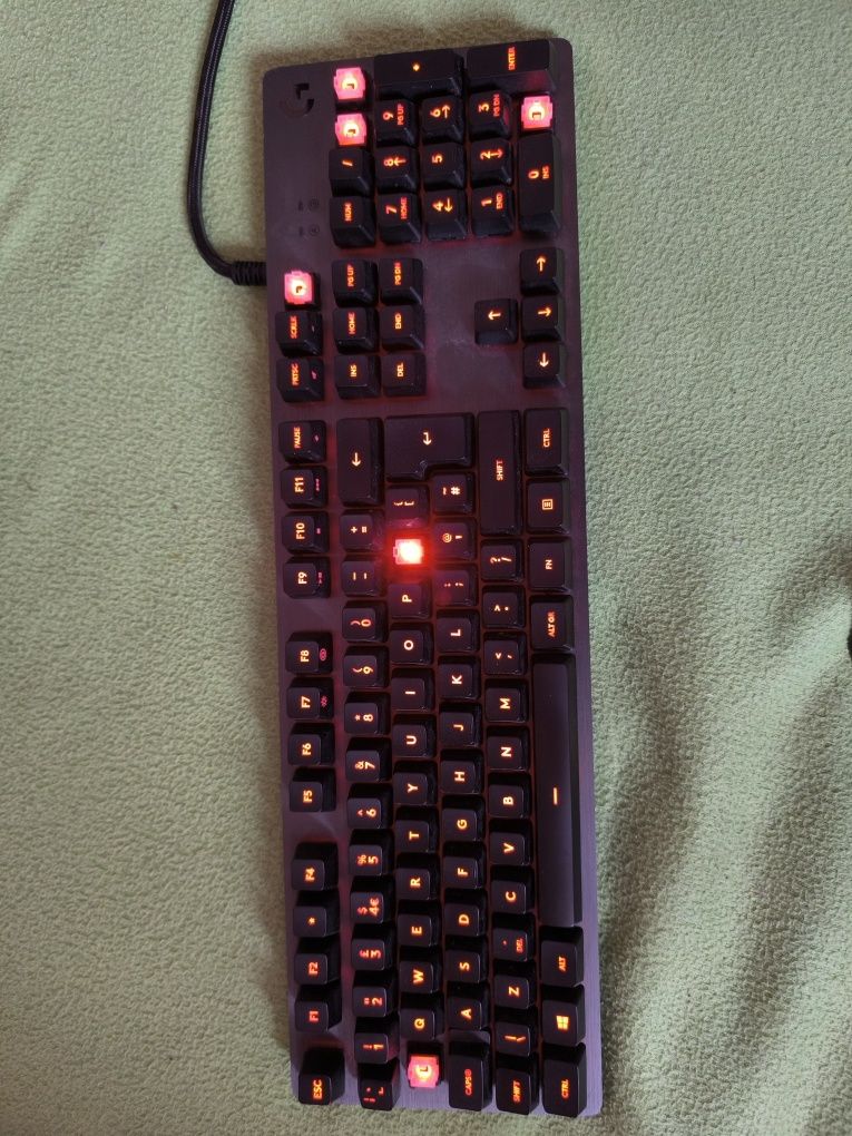 Клавиатури razer ,acer Predator, logitech, red dragon
