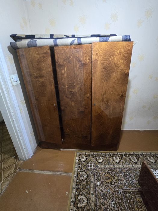 Arzon mebel srochni sotiladi