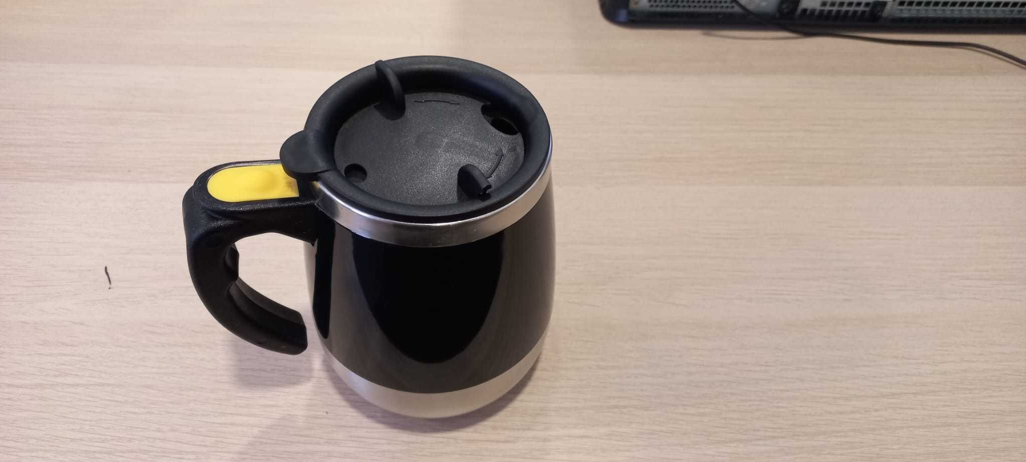 Cana cu auto amestecare magnetica - auto magnetic mug