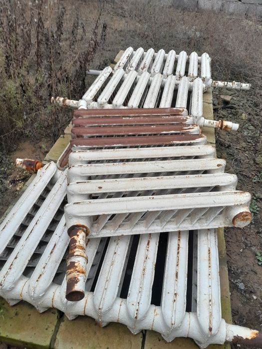 Продам чугунная батарея