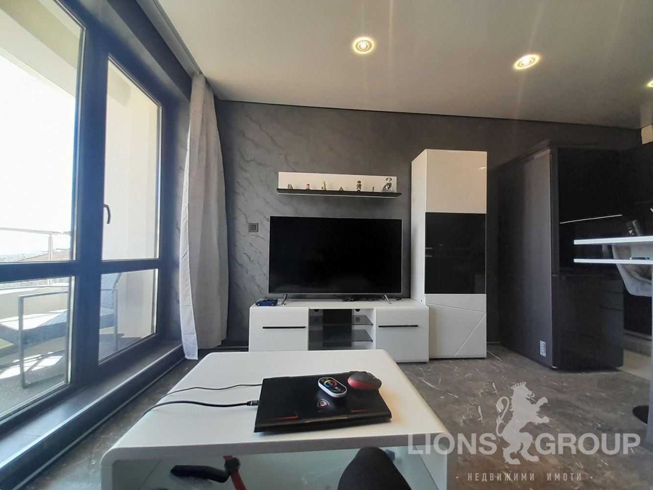Продава се Едностаен апартамент в Варна, Виница - 40 кв.м за 2188 €/кв.м - Снимка #4