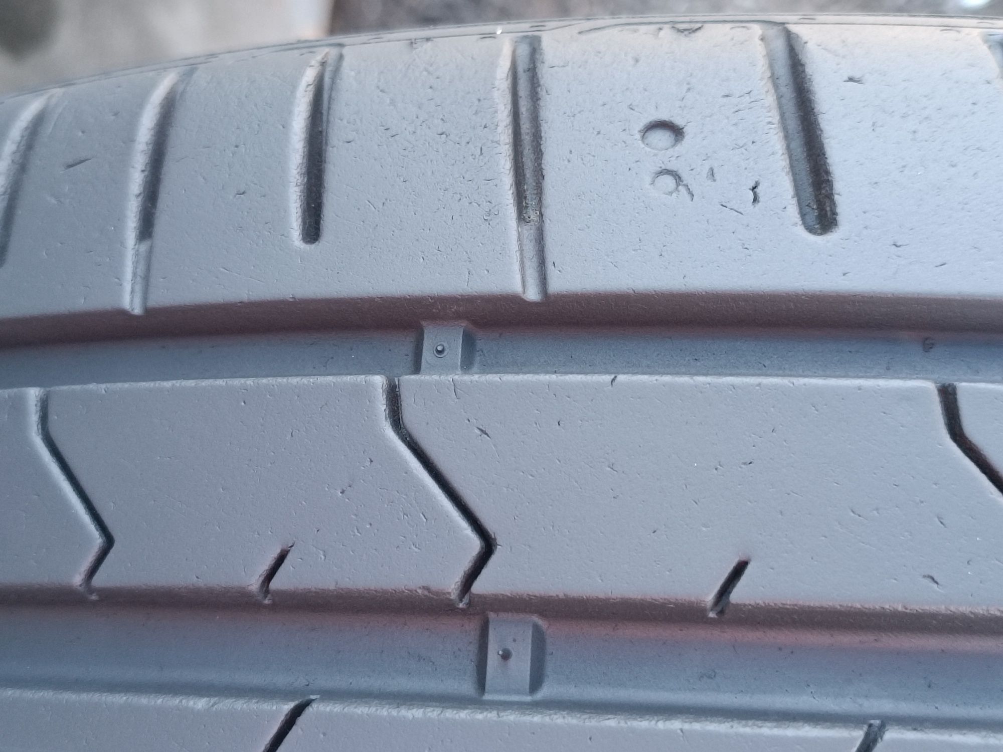 225/45/17 Hankook