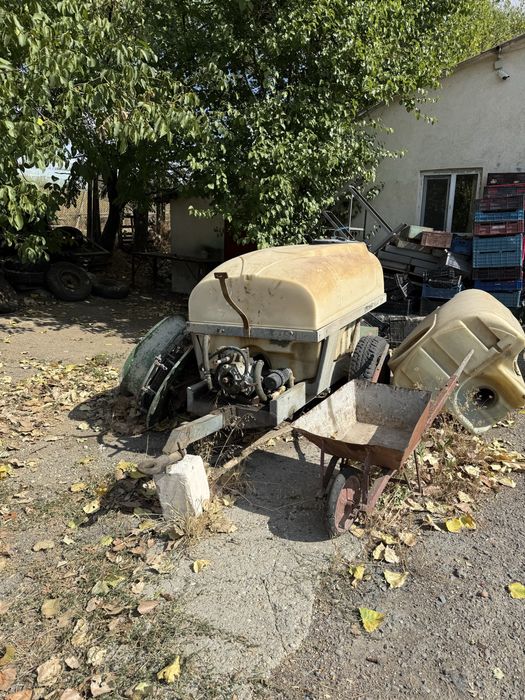 vand pompa de stropit
