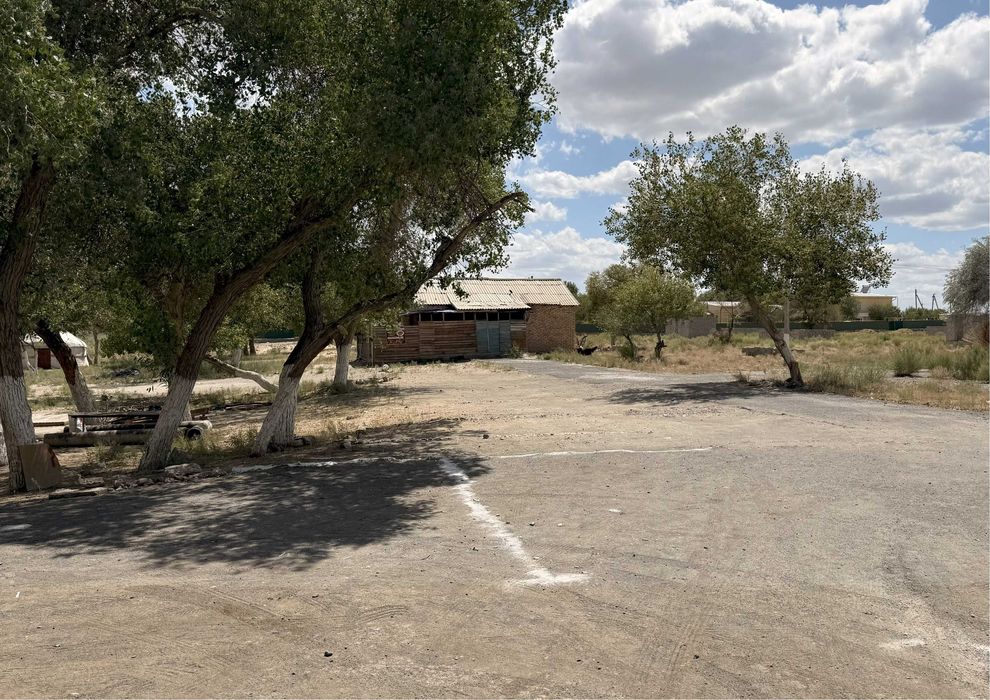 Тез-арада "Ашшы-кол" бойында жер майданы сатылады!