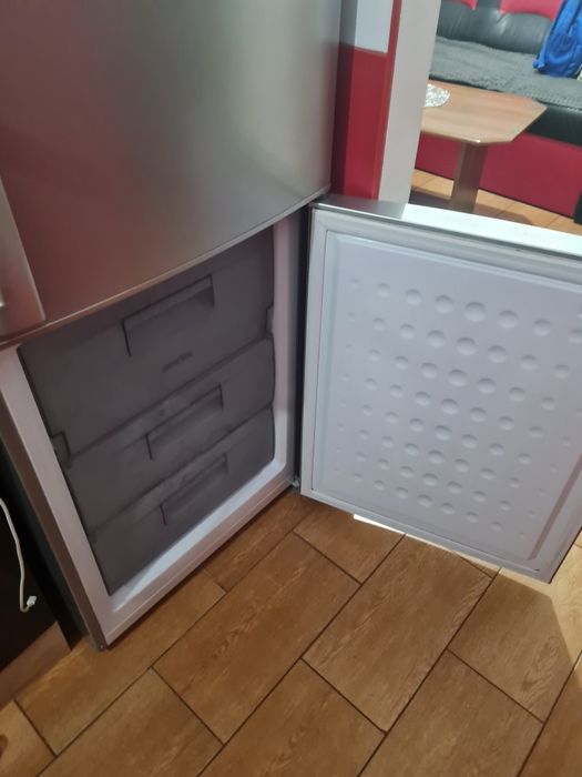 Vând combina Arctic No Frost ,pt piese de schimb