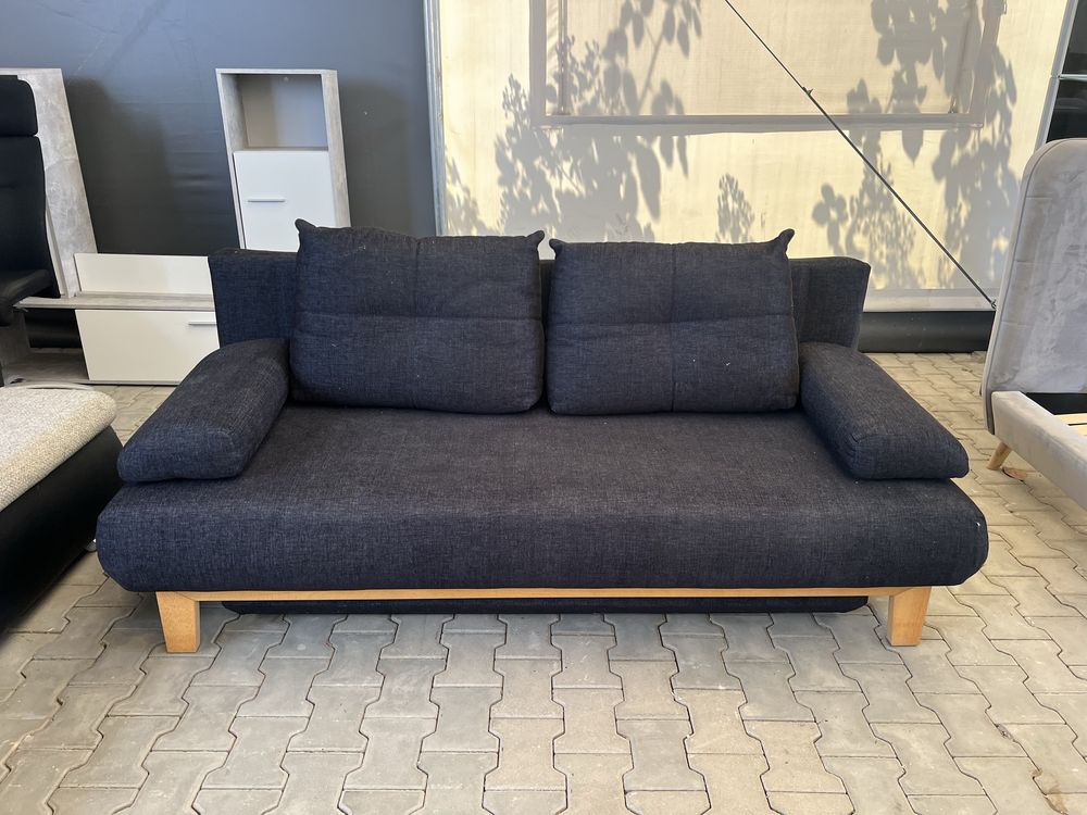Canapea extensibilā cu ladā de depozitare 200x140