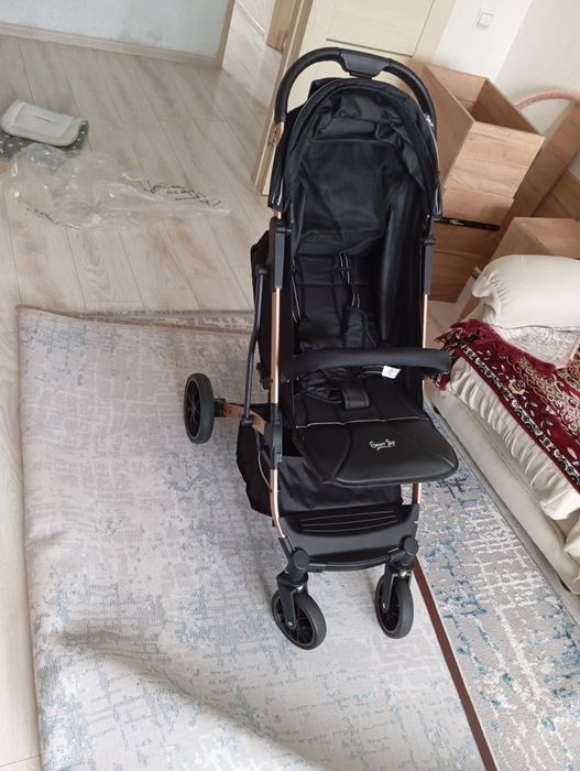 Продам срочно новую коляску