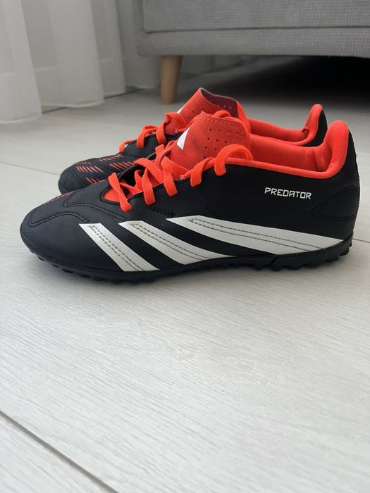 Футболни стоножки Adidas predator
