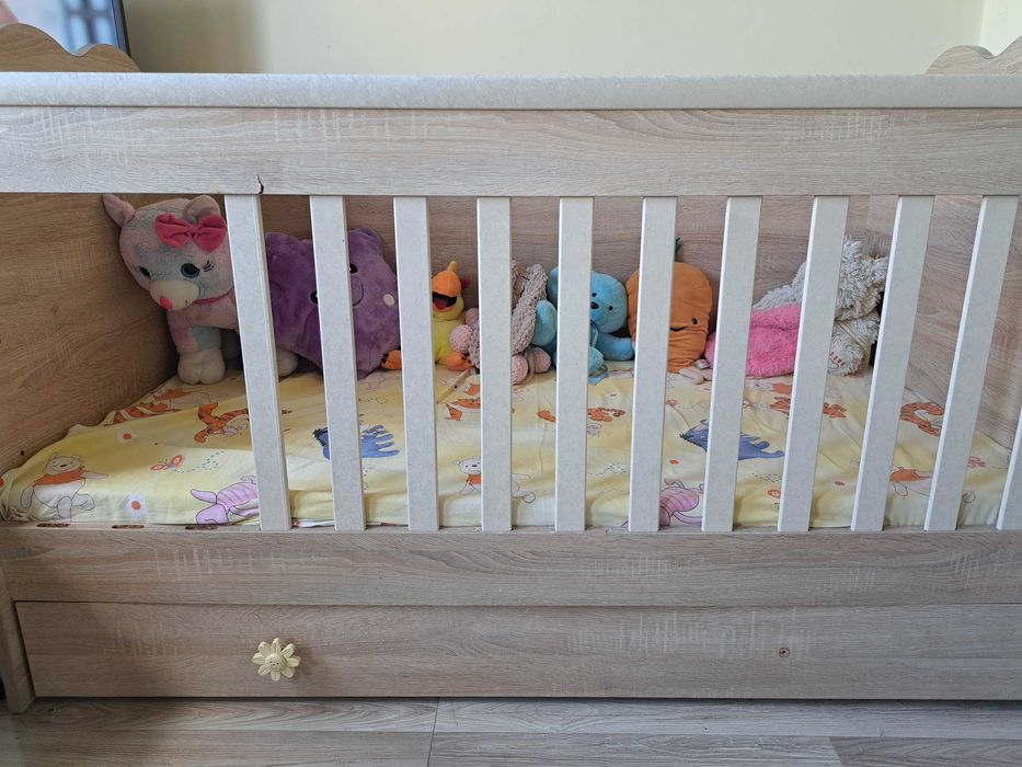 Бебешко  легло запазено