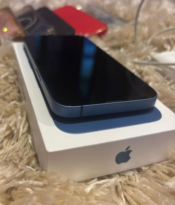 iPhone 13, full box, impecabil