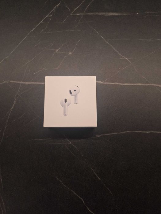 AirPods 4 with Aktive Noise Cancellation