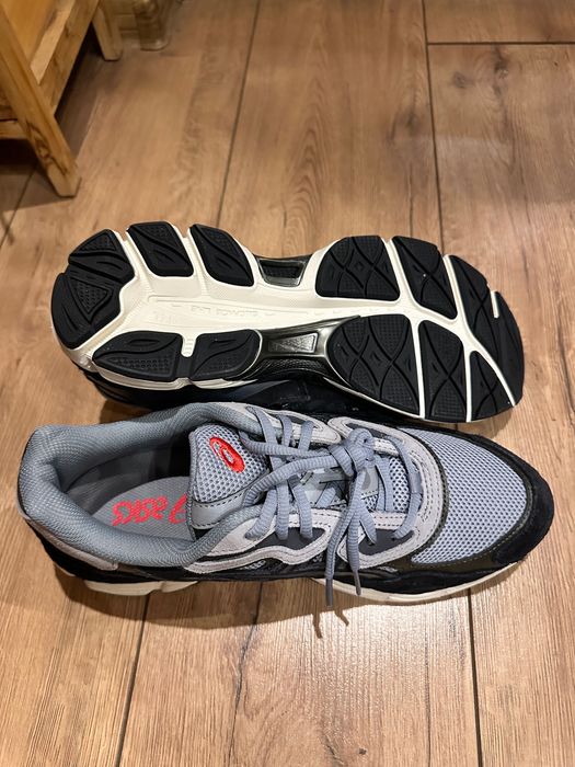 ASICS Gel-NYC
"Gravel & Black"