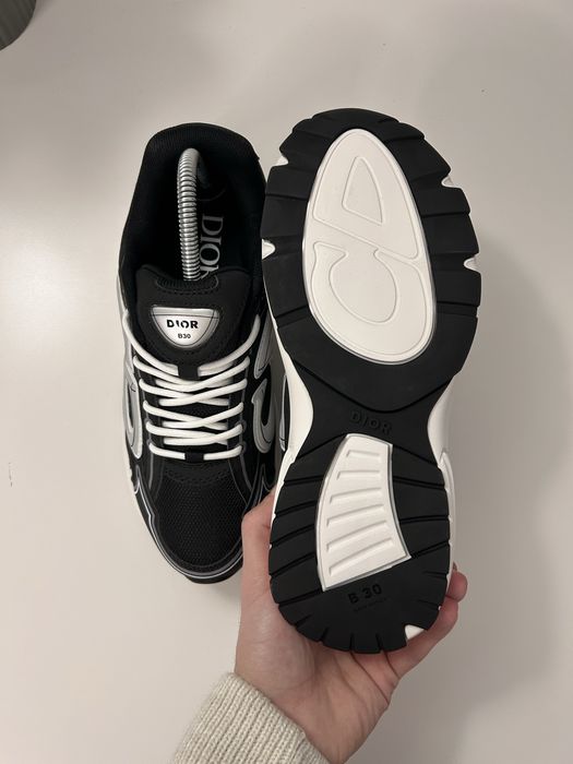 Adidasi Dior B30