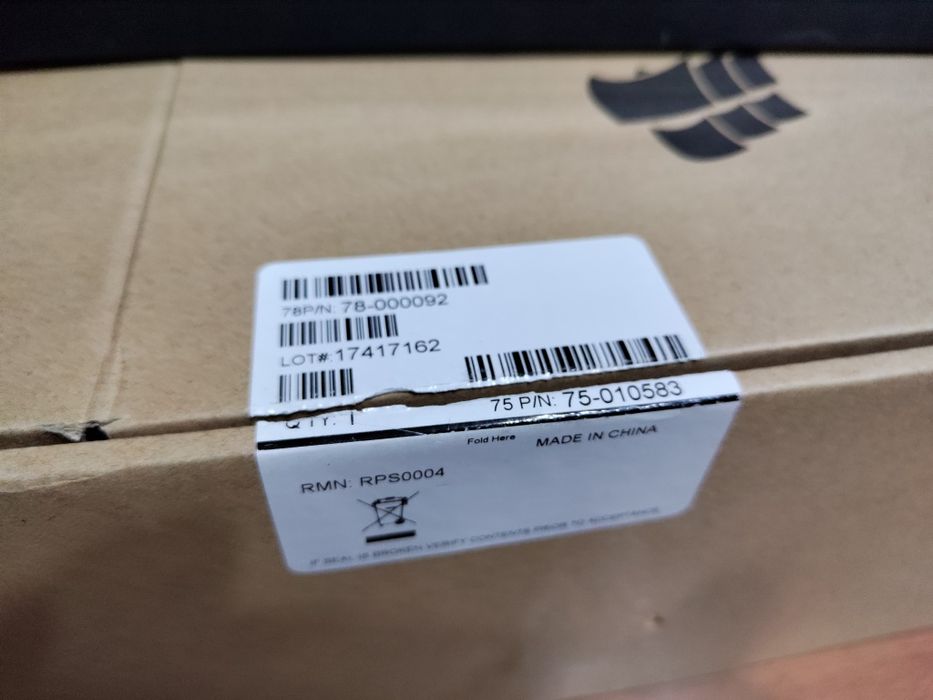 Продавам отлично захранване Corsair HX1000i 1000W 80PLUS Platinum