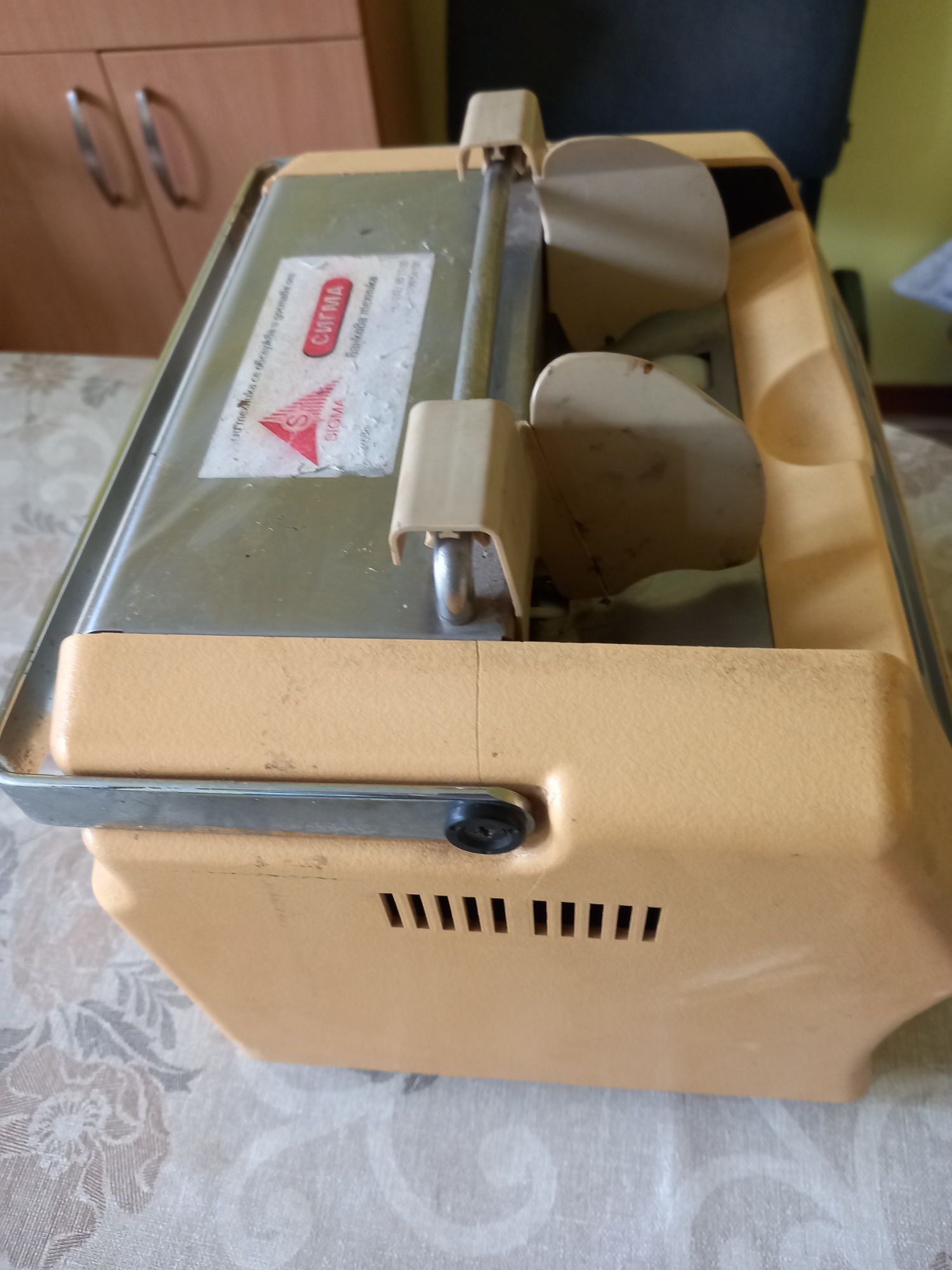 Ретро банкнотоброячна машина Laurel FPAF 30SC