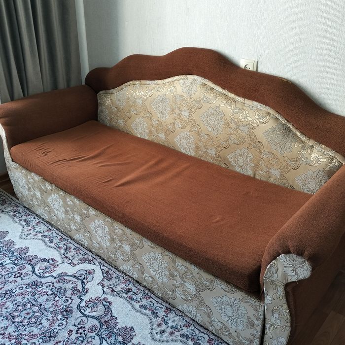 Продам диван 15000