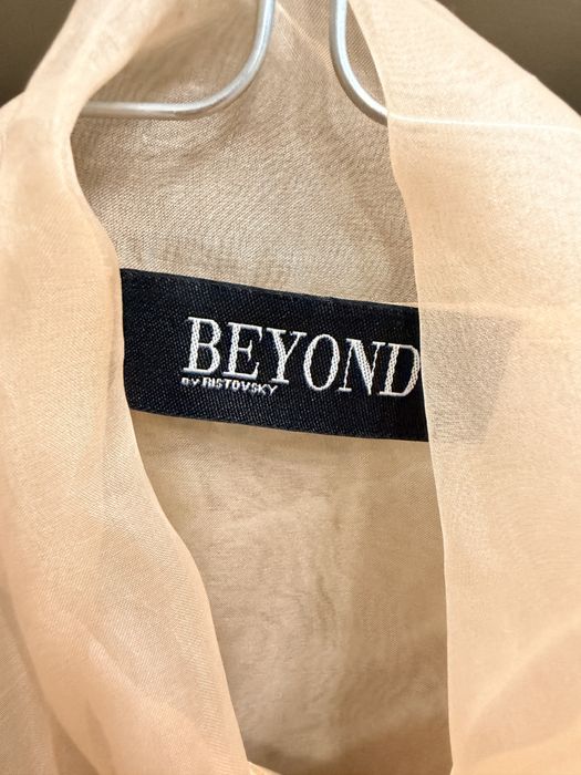 Елегантна прозрачна риза BEYOND цвят праскова с панделка