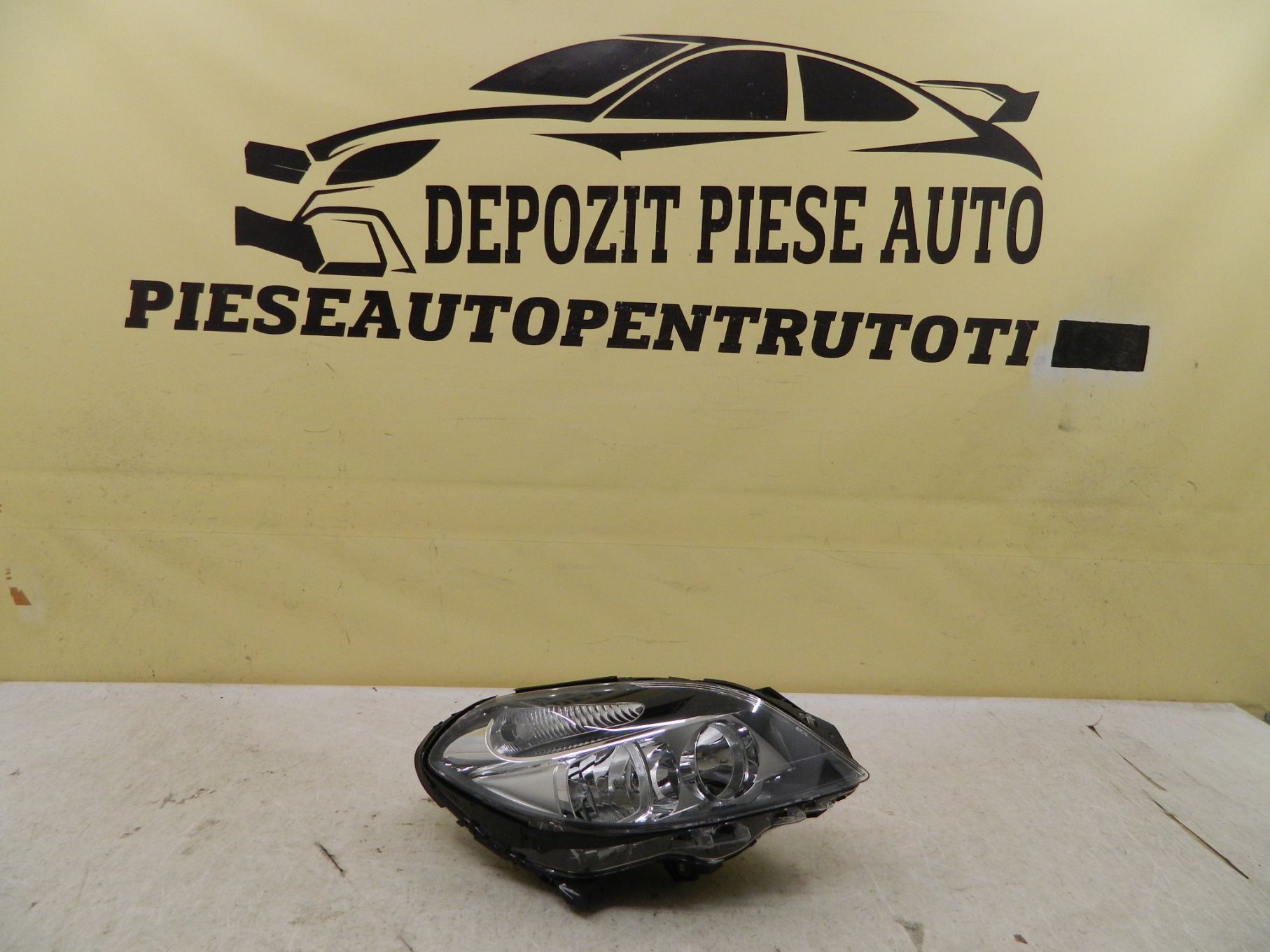 Far dreapta Halogen Mercedes B-Class w246, 2011, 2012, 2013, 2014, cod origine A2468200261.