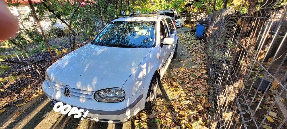 Volkswagen Golf 4 pentru piese - masina radiata