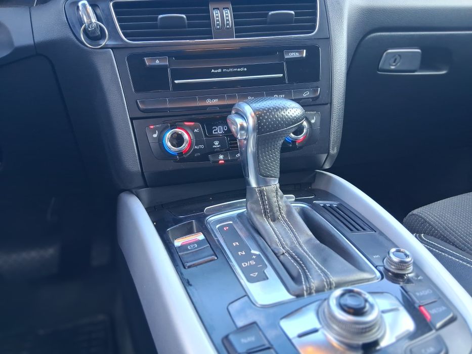 Vând AUDI Q5, S-LINE QUATTRO, 12900€