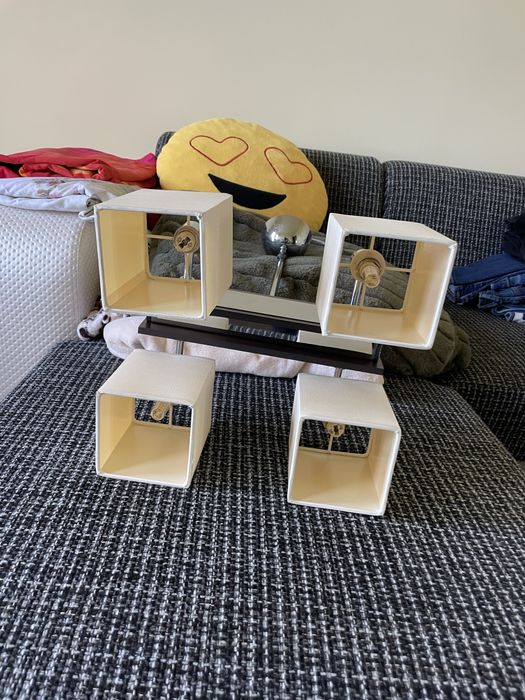 Candelabru de vanzare becuri led