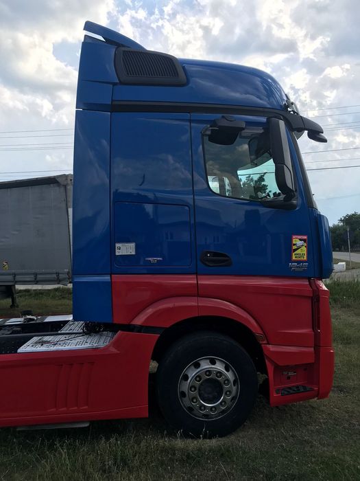 Mercedes Actros 1845