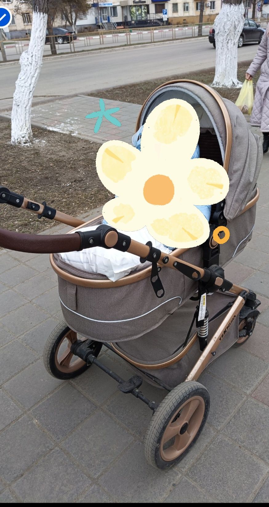 Продам универсальную детскую коляску
