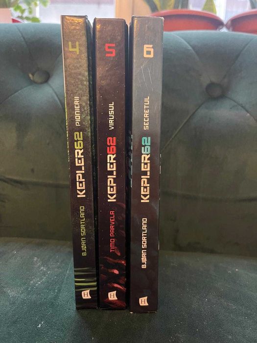 vand colectie de carti kepler 62