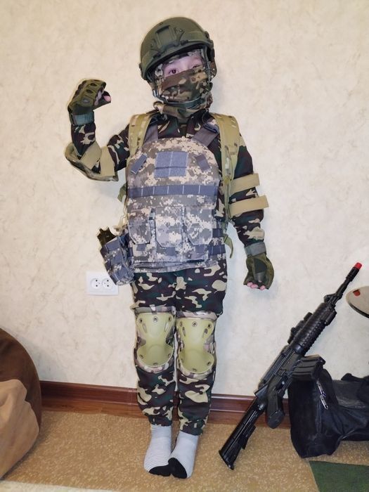 Новая в упаковке Детская военная форма