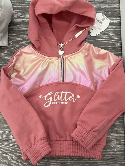 Продам костюм для девочки