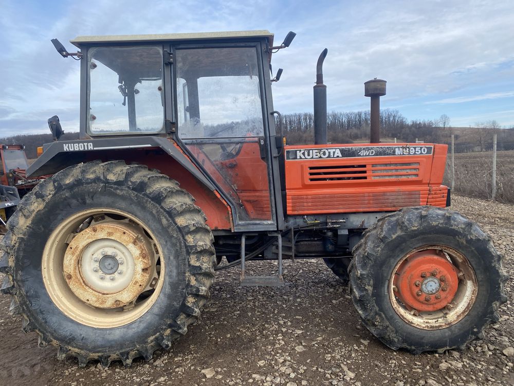 Kubota 4x4  90 cp