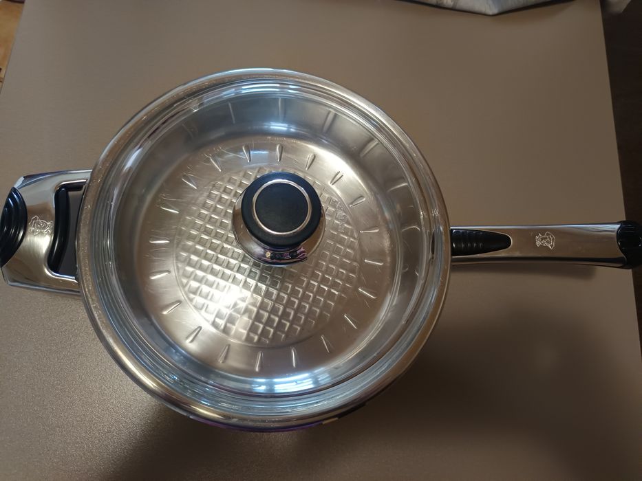 Професионален тиган с двойно дъно JS-Produkte