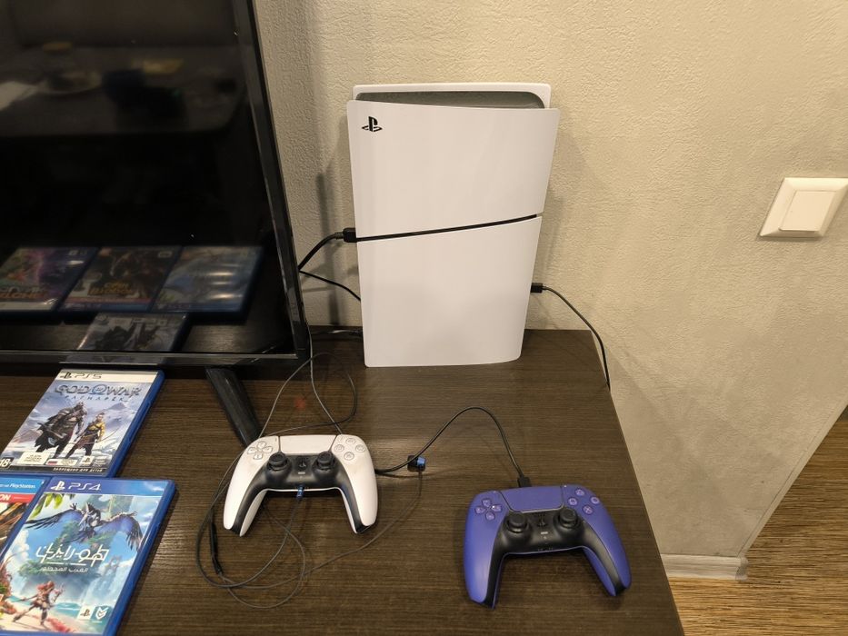 Sony  playstation 5 в идеальном состоянии
