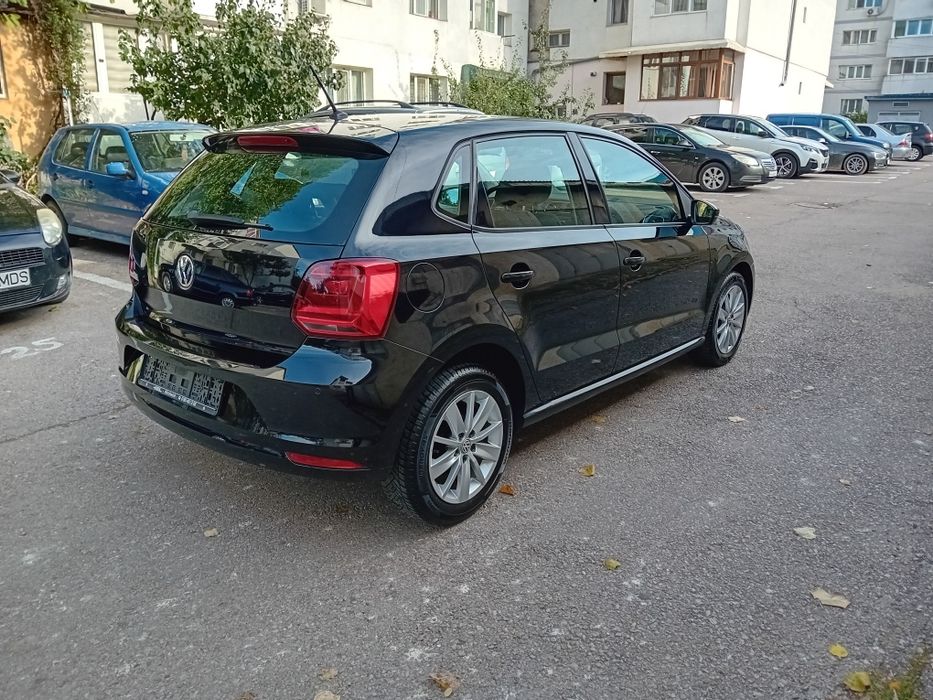 Vw Polo Comfortline Model 2015